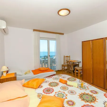 Apartments And Room Sun & Sea Podgora Exterior photo